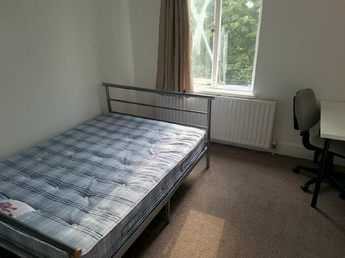 2 Bedroom Flat To Rent In Noel Street, Hyson Green, Nottingham, Nottinghamshire, NG7