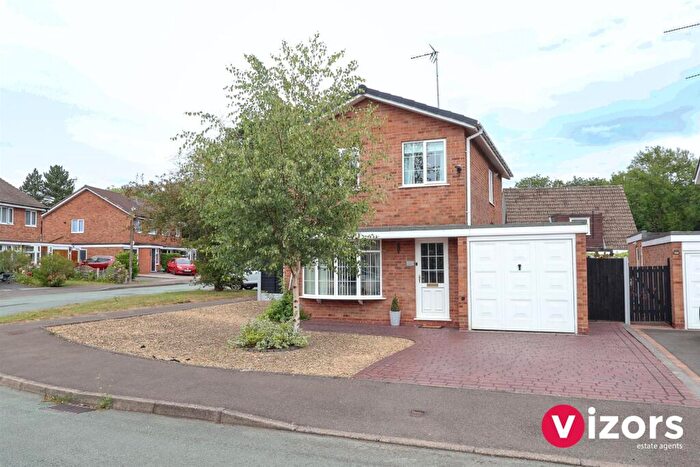 3 Bedroom Detached House For Sale In Avenbury Close, Matchborough East, Redditch, B98