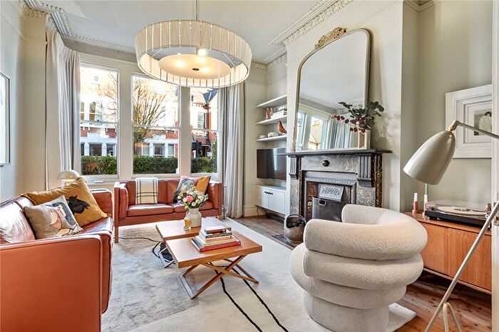 4 Bedroom Terraced House To Rent In Beechdale Road, London, SW2