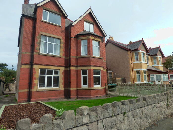 2 Bedroom Flat To Rent In Wynn Avenue North, Old Colwyn, LL29