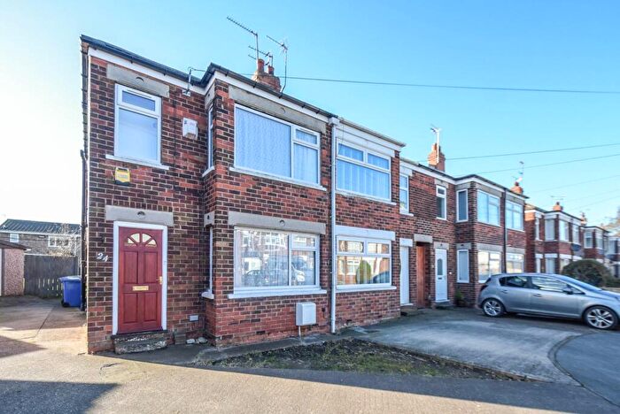2 Bedroom Terraced House To Rent In Lyndhurst Avenue, Cottingham, East Yorkshire, HU16