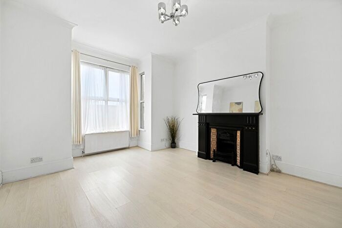 3 Bedroom Terraced House For Sale In Harley Road, London, NW10