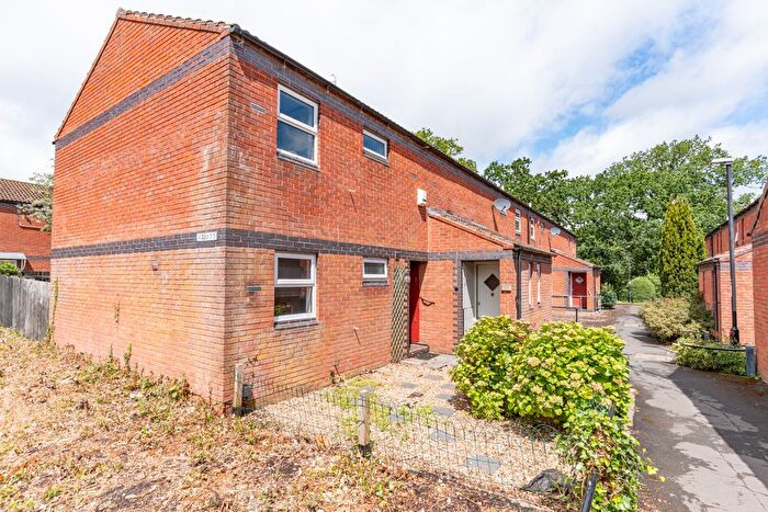 1 Bedroom Maisonette For Sale In Comb Paddock, Westbury-On-Trym, Bristol, BS9