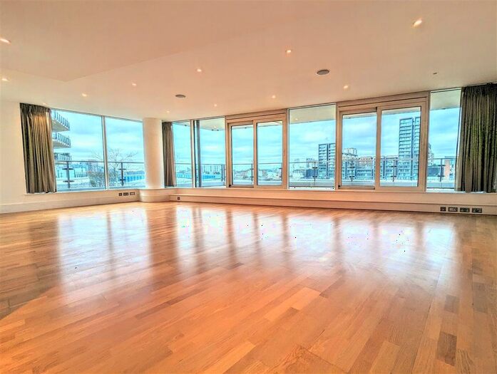 3 Bedroom Flat To Rent In Ensign House, Juniper Drive, Battersea, SW18