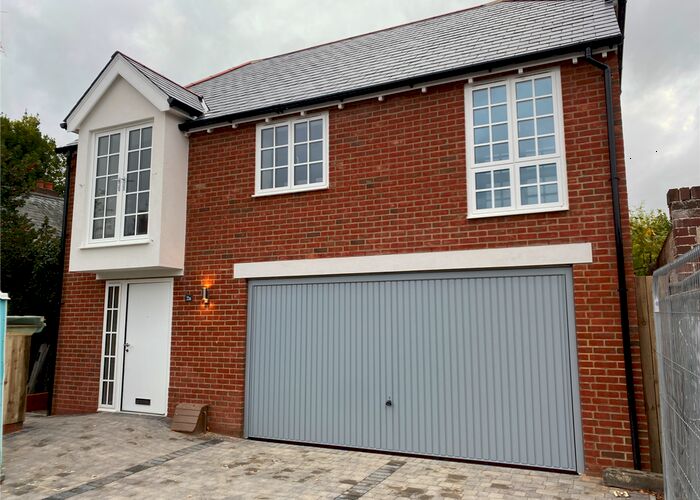 2 Bedroom Maisonette To Rent In Cherry Drive, Canterbury CT2