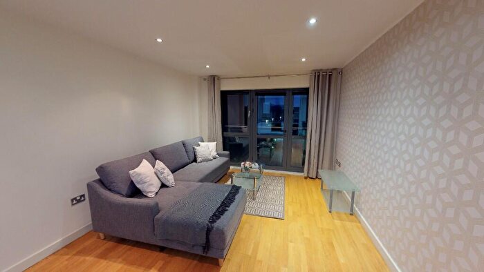 2 Bedroom Flat To Rent In Leeds Street, Liverpool, Merseyside, L3