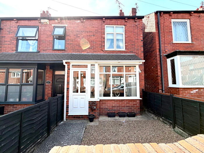 2 Bedroom End Of Terrace House For Sale In Winter Road, Barnsley, S75