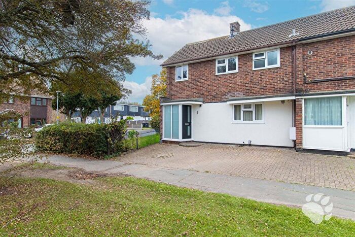 3 Bedroom End Of Terrace House For Sale In Cattawade Link, Fryerns, SS14