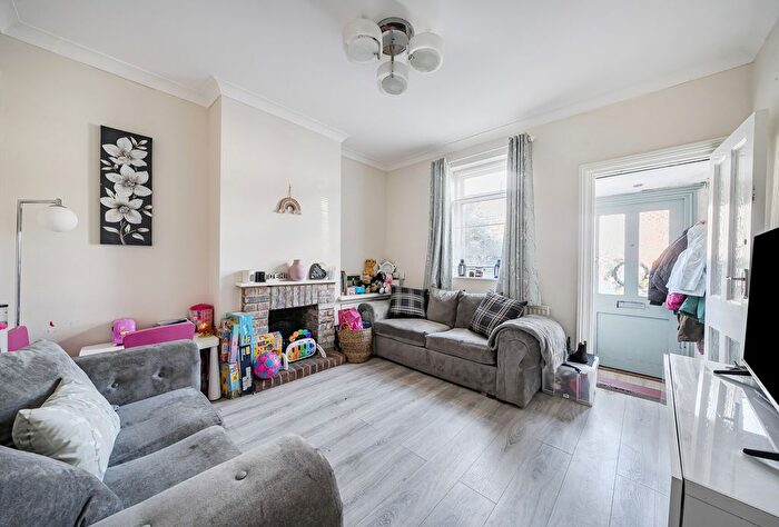 2 Bedroom Terraced House For Sale In Great Brooms Road, Tunbridge Wells, Kent, TN4