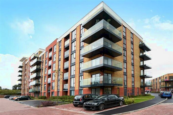 2 Bedroom Apartment To Rent In Oscar Wilde Road, Reading, RG1
