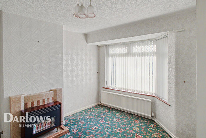 3 Bedroom Semi-Detached House For Sale In Northam Avenue, Cardiff, CF3