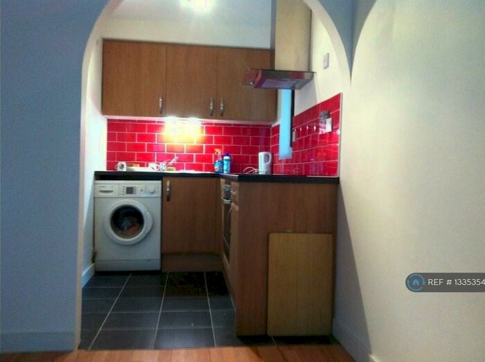 Studio To Rent In Mead Avenue, Langley, SL3