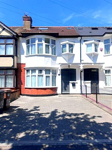 4 Bedroom End Terrace House To Rent In Marmion Avenue, London, E4