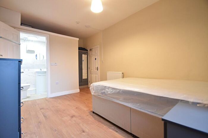 1 Bedroom Flat To Rent In Hampshire Terrace, Portsmouth, PO1