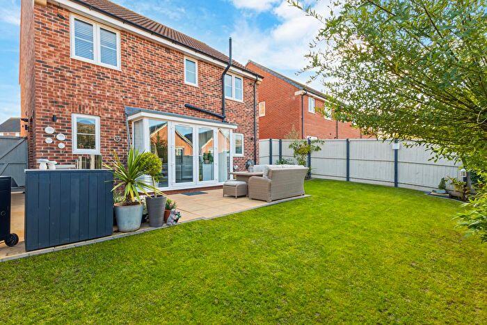4 Bedroom Detached House For Sale In Heather Drive, Pontefract, WF8