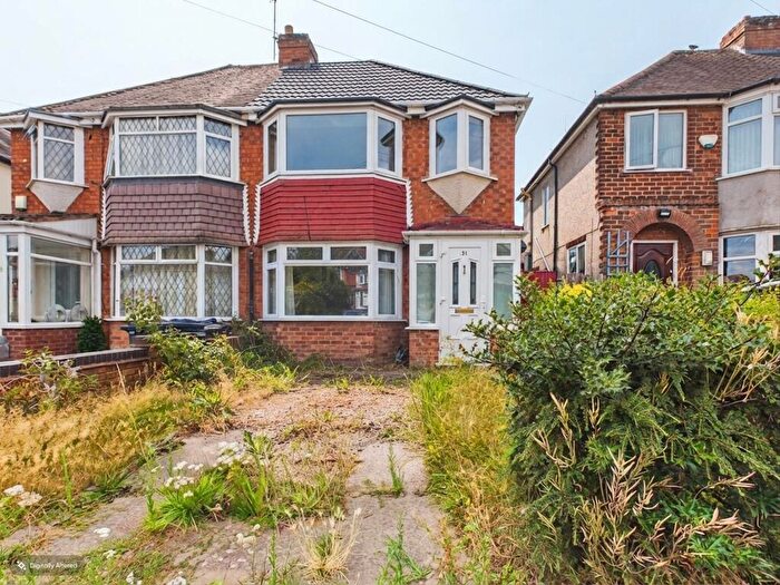3 Bedroom Semi Detached House For Sale In Edgemond Avenue, Birmingham, B24