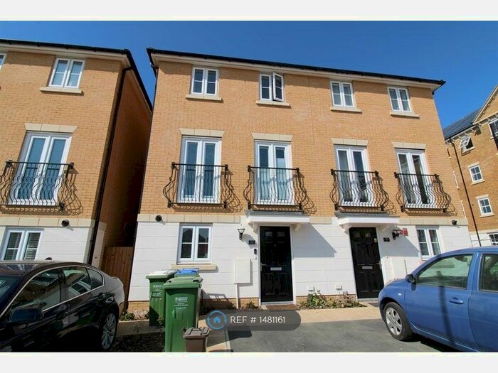 4 Bedroom Semi-Detached House To Rent In Slade Green Road, Erith, DA8