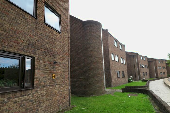 1 Bedroom Flat To Rent In Southwark Park Road, London, SE16