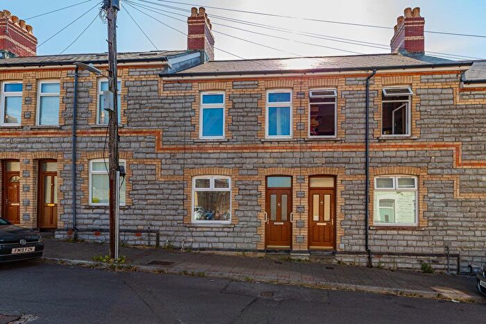3 Bedroom Terraced House For Sale In Salop Place, Penarth, CF64