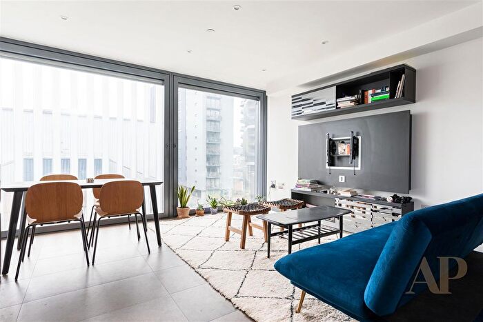 1 Bedroom Flat To Rent In Chronicle Tower, City Road, EC1V
