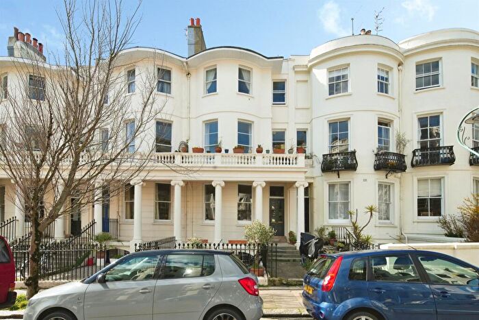 2 Bedroom Apartment For Sale In Lansdowne Place, Hove, BN3