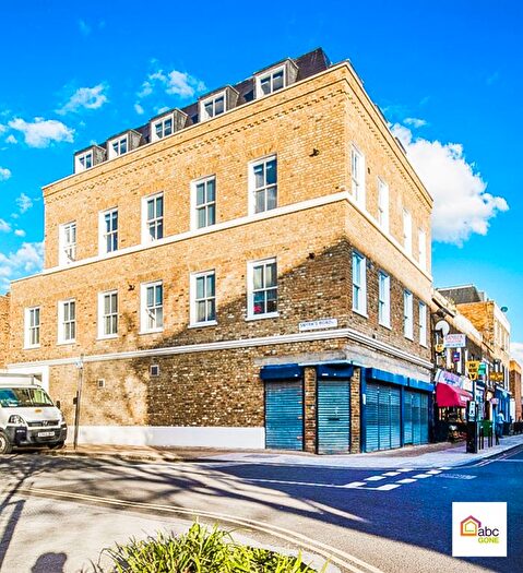 1 Bedroom Flat To Rent In - Bagshot Street, Elephant And Castle, London, Qw, Uk, SE17