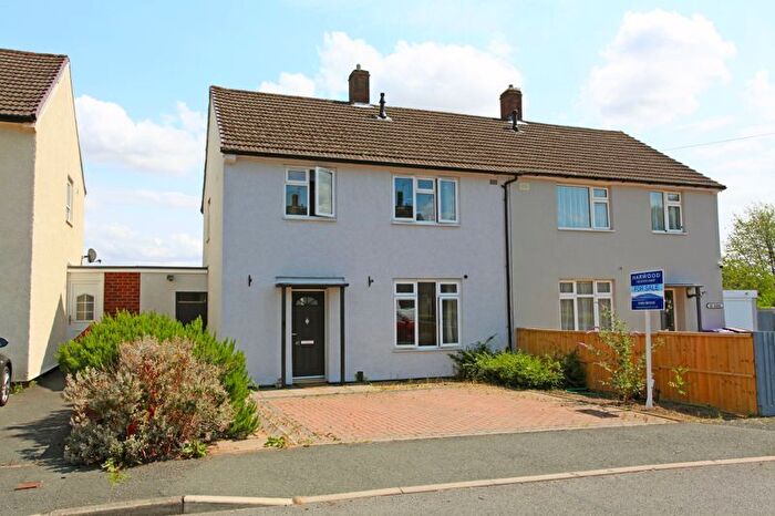 3 Bedroom Semi-Detached House For Sale In South Drive, Madeley, TF7