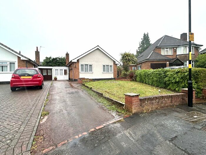 2 Bedroom Bungalow To Rent In Parkwood Drive, Sutton Coldfield, West Midlands, B73