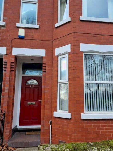 5 Bedroom End Of Terrace House To Rent In Platt Lane, Manchester, M14