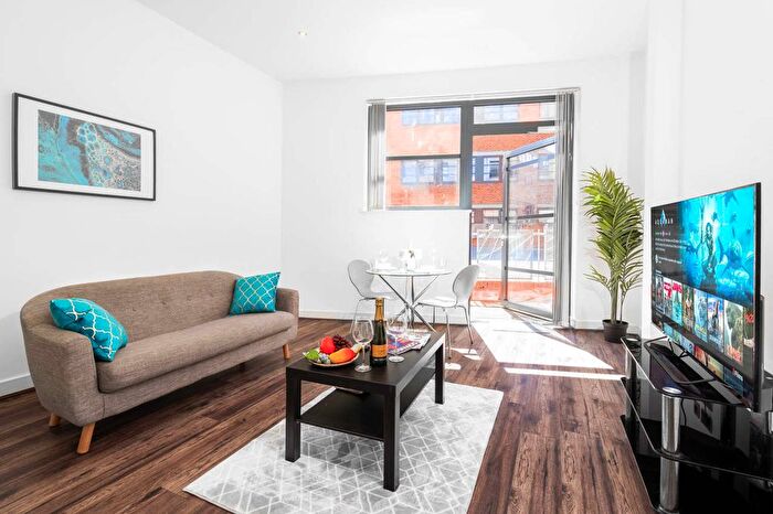 1 Bedroom Flat To Rent In Pope Street, Birmingham, B1