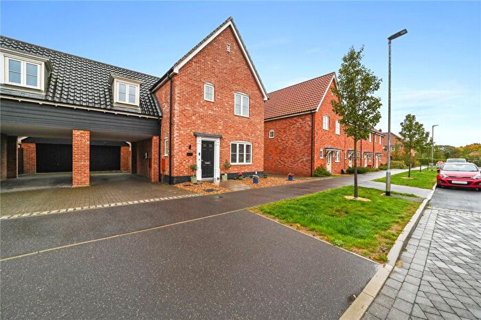 3 Bedroom Link Detached House For Sale In Forrester Road, Mistley, Manningtree, Essex, CO11