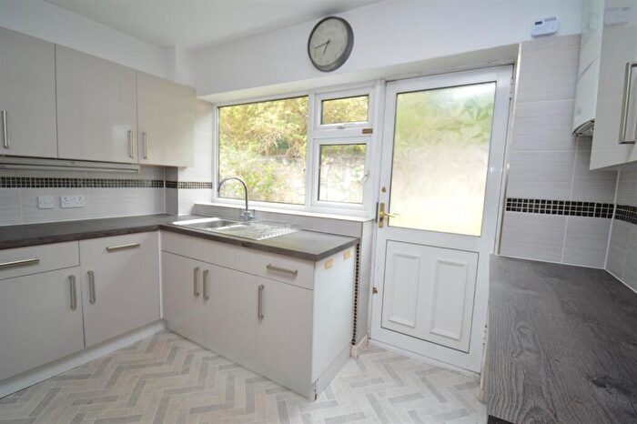 4 Bedroom Semi-Detached Bungalow To Rent In Millfield Close, Higher Bebington, Wirral, CH63