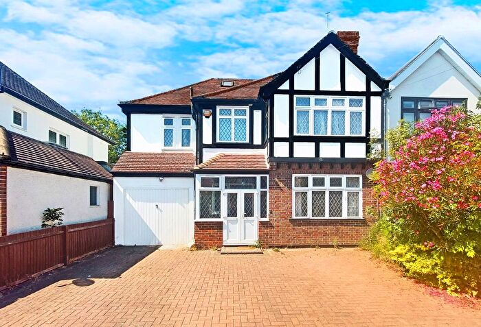 6 Bedroom Semi Detached House For Sale In Central Avenue, Pinner, HA5
