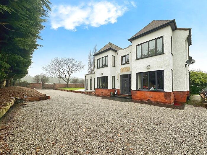 5 Bedroom Detached House For Sale In Elkesley Road, Meden Vale, Mansfield, NG20