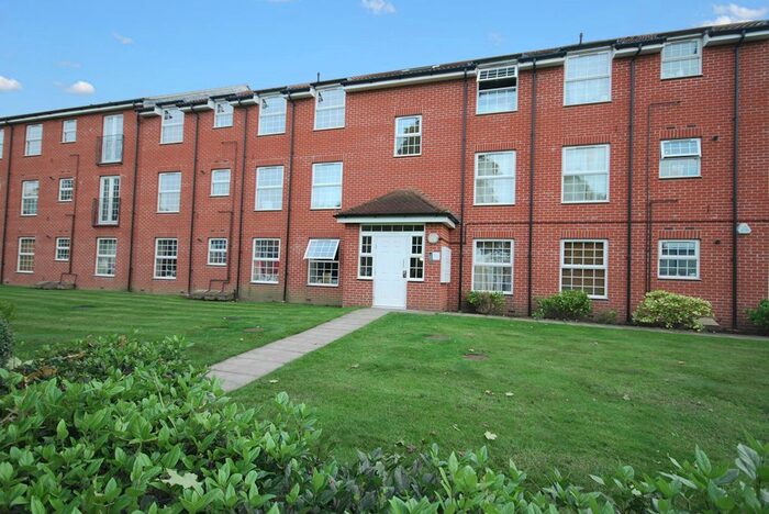 2 Bedroom Flat To Rent In Bridge Court, Bridge Road East, Welwyn Garden City, AL7