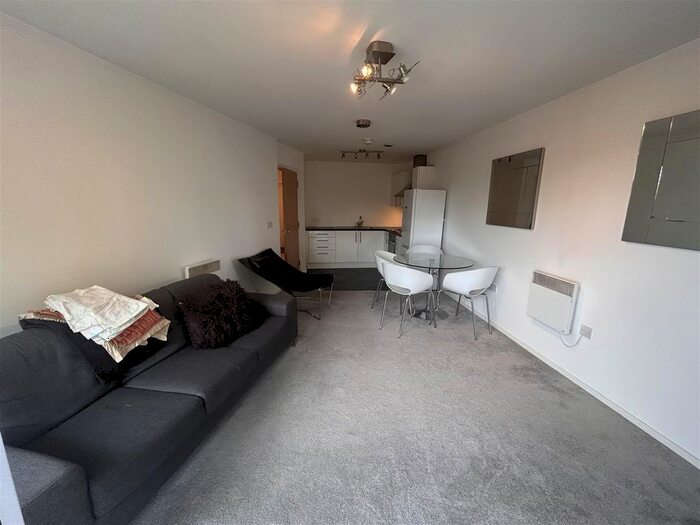 2 Bedroom Flat To Rent In The Drum, Block A, Stuart Street, M11