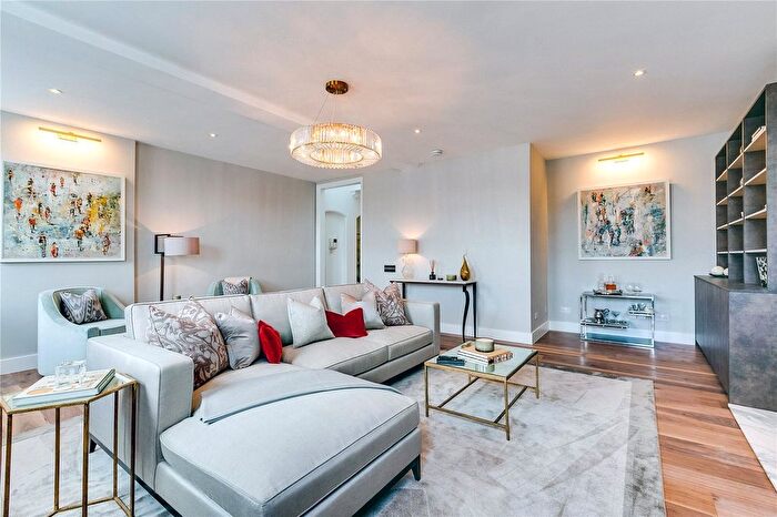 3 Bedroom Flat To Rent In Queen's Gate Terrace, South Kensington, SW7