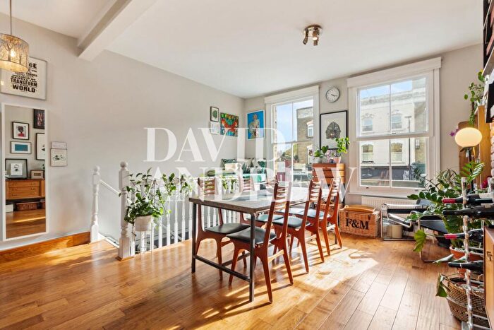 2 Bedroom Flat To Rent In Blackstock Road, London, N4