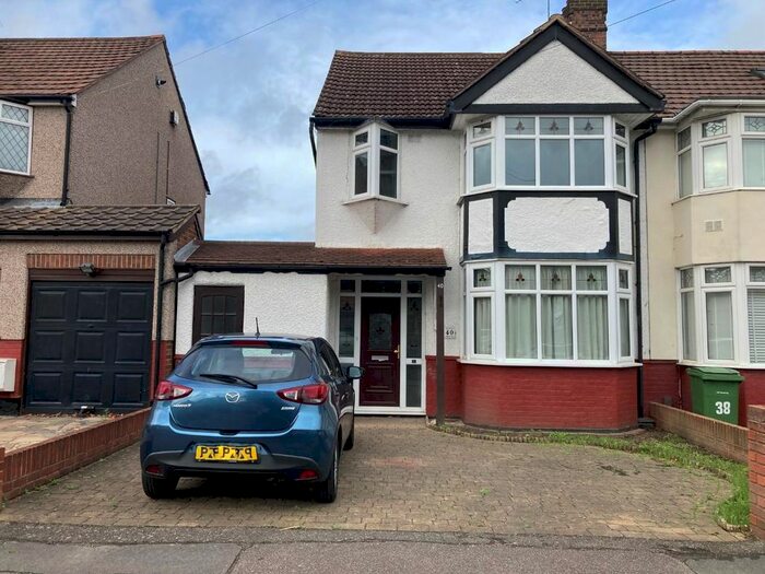 3 Bedroom Property To Rent In Grenfell Avenue, Hornchurch, RM12