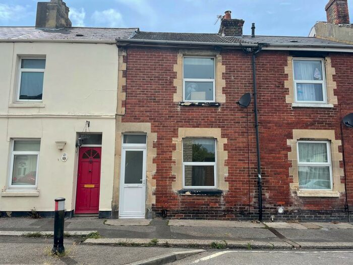 2 Bedroom House To Rent In South Road, Dover, CT17