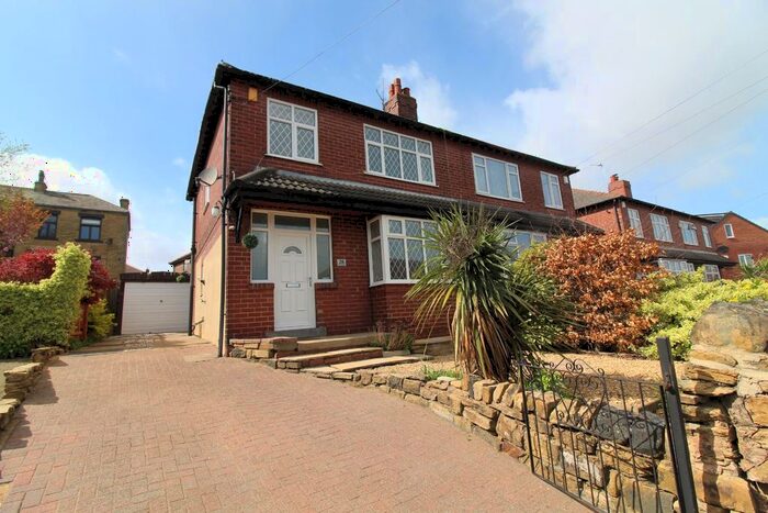 3 Bedroom Semi-Detached House To Rent In The Lanes, Pudsey, LS28