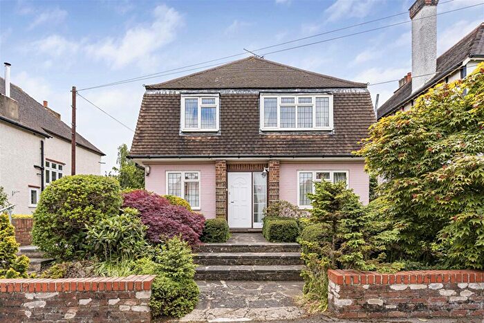 2 Bedroom Maisonette For Sale In All Saints Road, Sutton, SM1