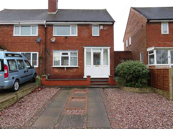 2 Bedroom Semi Detached House For Sale In Thistledown Road, Shard End, Birmingham, B34