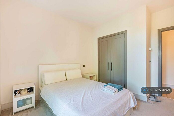 1 Bedroom Flat To Rent In Slough, Slough, SL1