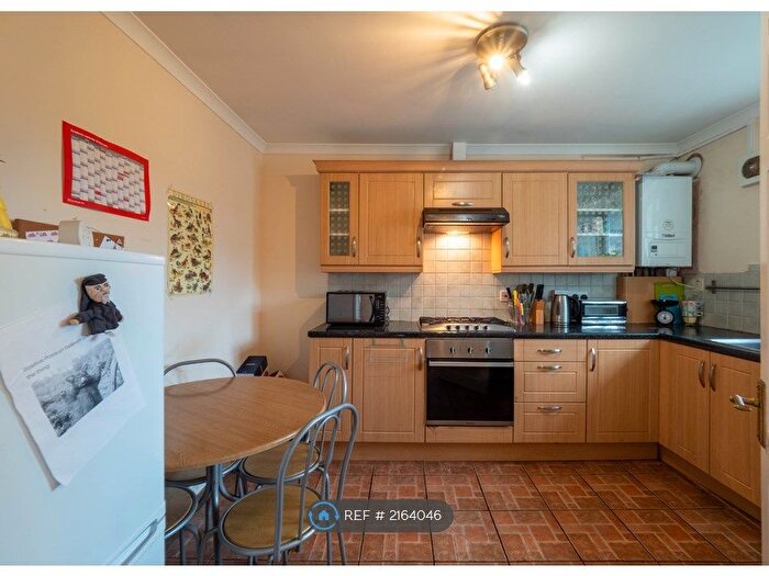 3 Bedroom Flat To Rent In Bridgeway Street, London, NW1