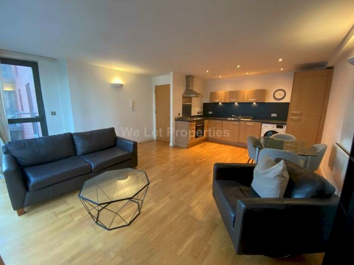 2 Bedroom Apartment To Rent In The Danube, City Road East, M15