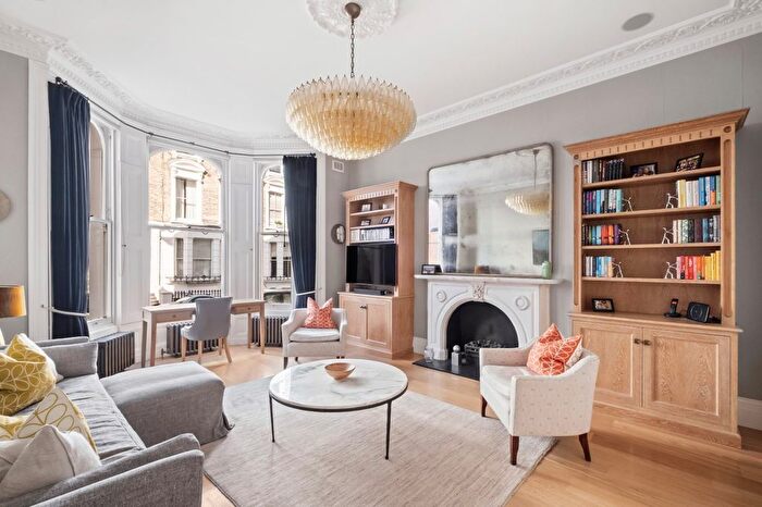 2 Bedroom Flat For Sale In Campden Hill Gardens, London, W8