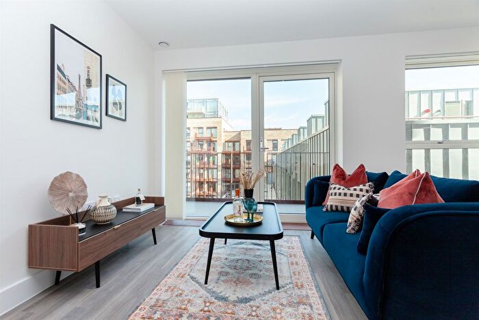 1 Bedroom Flat To Rent In Thames Road, E16