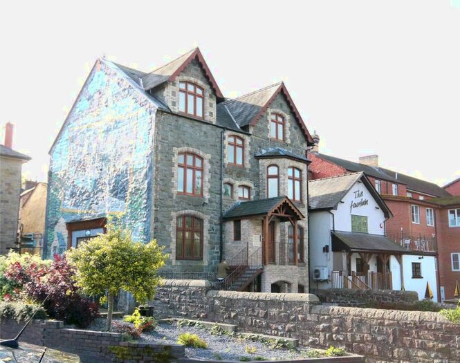 1 Bedroom Apartment To Rent In Broad Street, Builth Wells, Powys, LD2