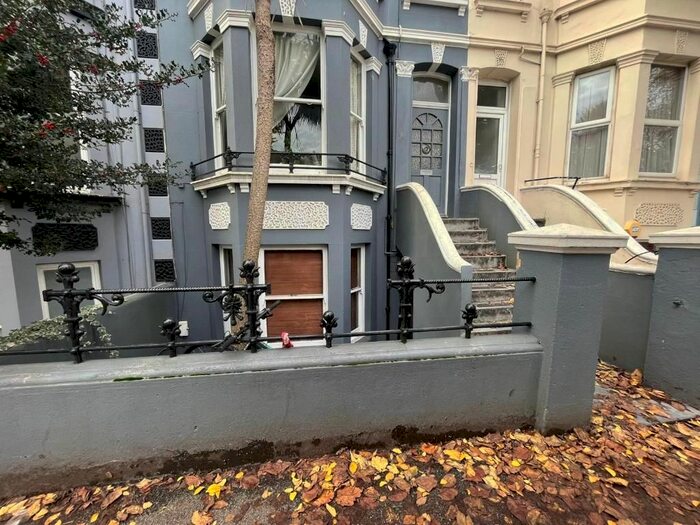 1 Bedroom Flat To Rent In Sackville Road, Hove, BN3